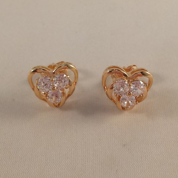 18K Yellow Gold Filled Heart White Diamond Zircon Stud Earrings Gorgeous Gift - Picture 3 of 6